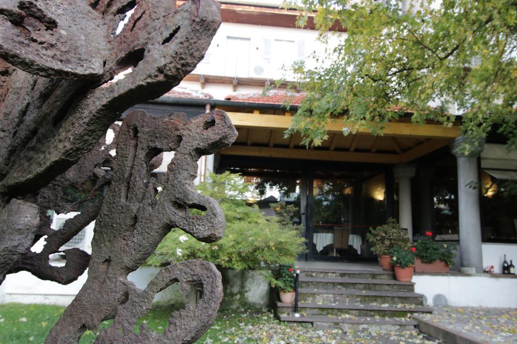 Il Giardinetto Hotel Vercelli Exterior photo