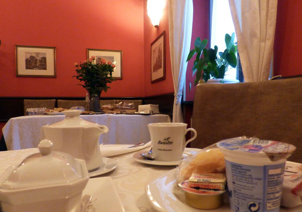 Il Giardinetto Hotel Vercelli Exterior photo