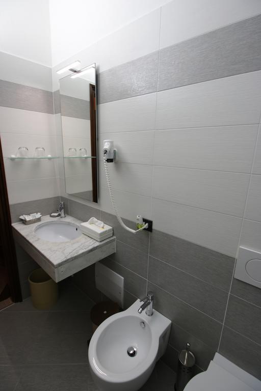 Il Giardinetto Hotel Vercelli Exterior photo